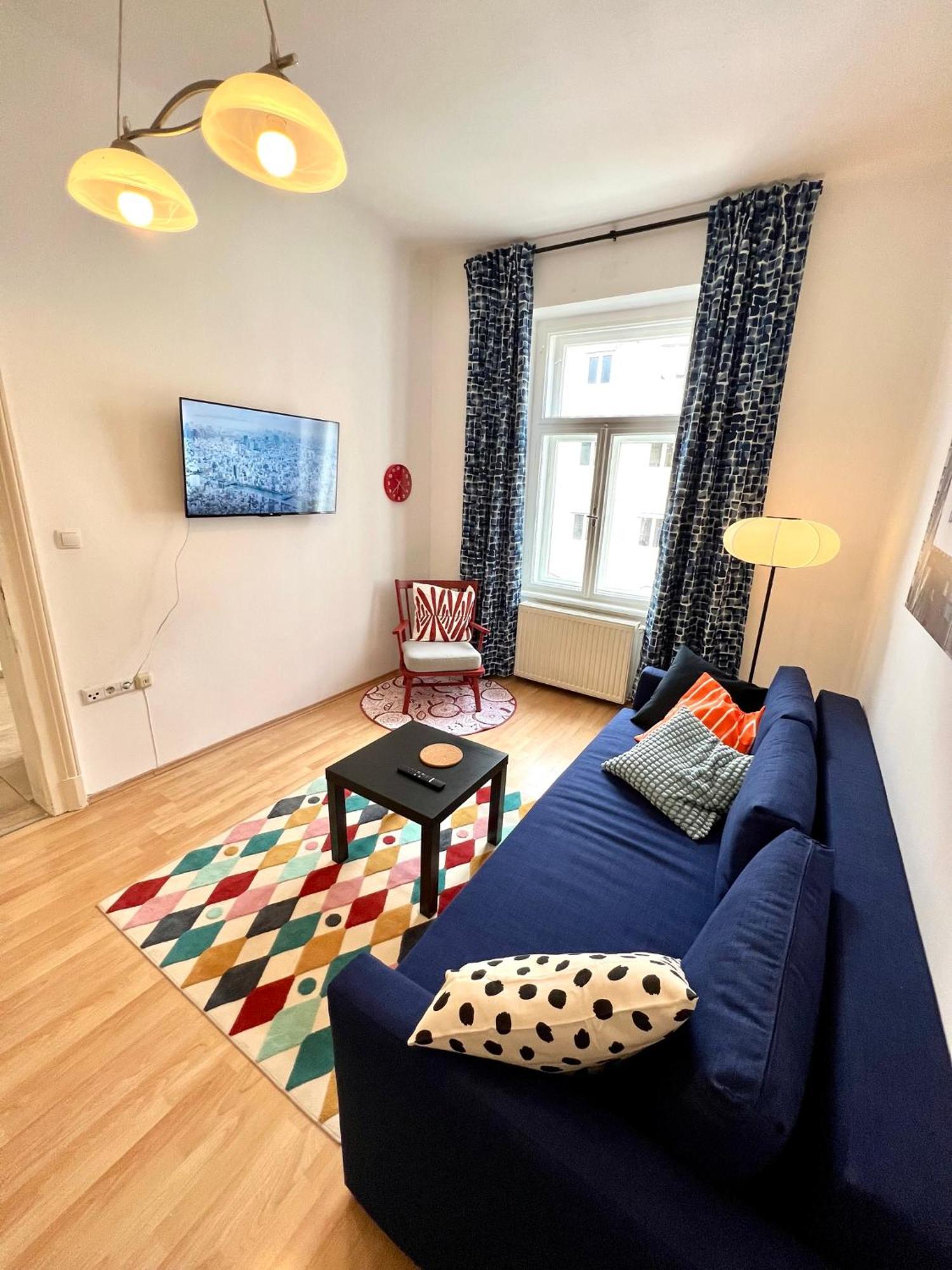 Cozy City Retreat - By Nahuen Suites Graz Exterior photo