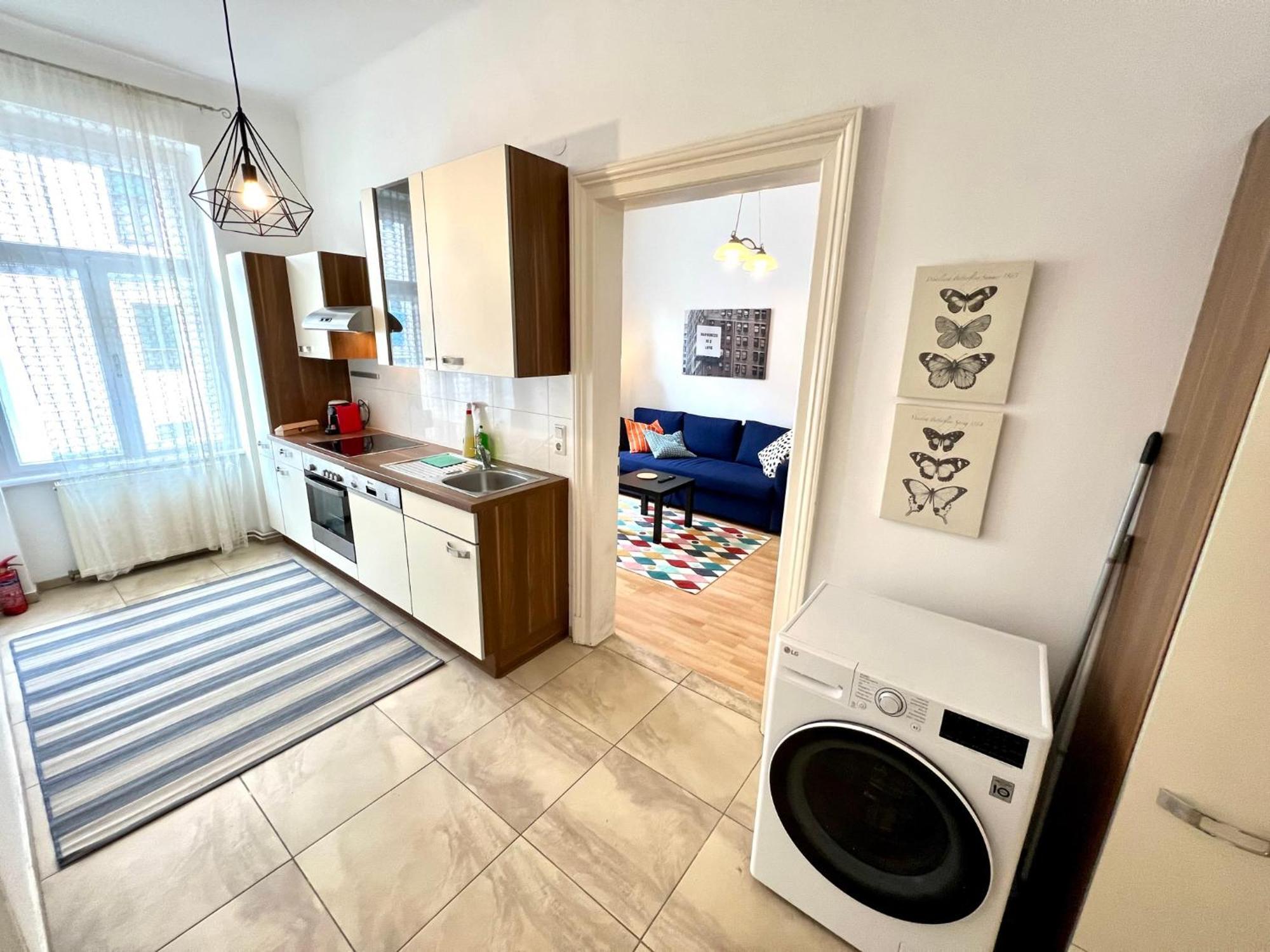 Cozy City Retreat - By Nahuen Suites Graz Exterior photo